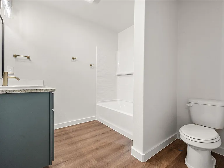 1204 Cottonwood Ave — Photo 11