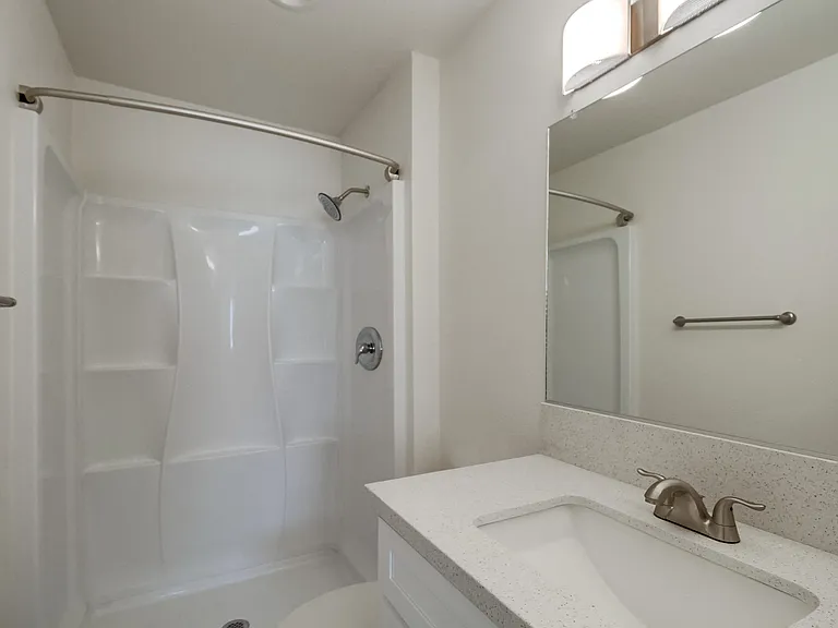 Mesa Vista Apartment Homes — Photo 8