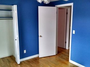 302 Iris Ave, Lansing, MI 48917