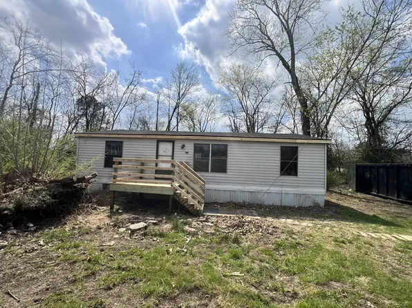 104 Hinkle Hill St E, Bell Buckle, TN 37020