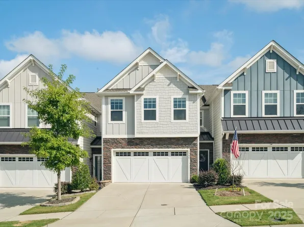 7546 Hartsfield Dr, Lancaster, SC 29720