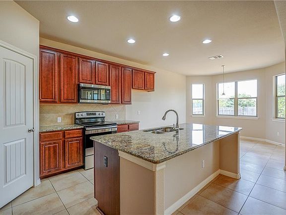 4th image of 241 Prospector Ln