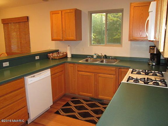 4th image of 9015 W Chippewa Trl