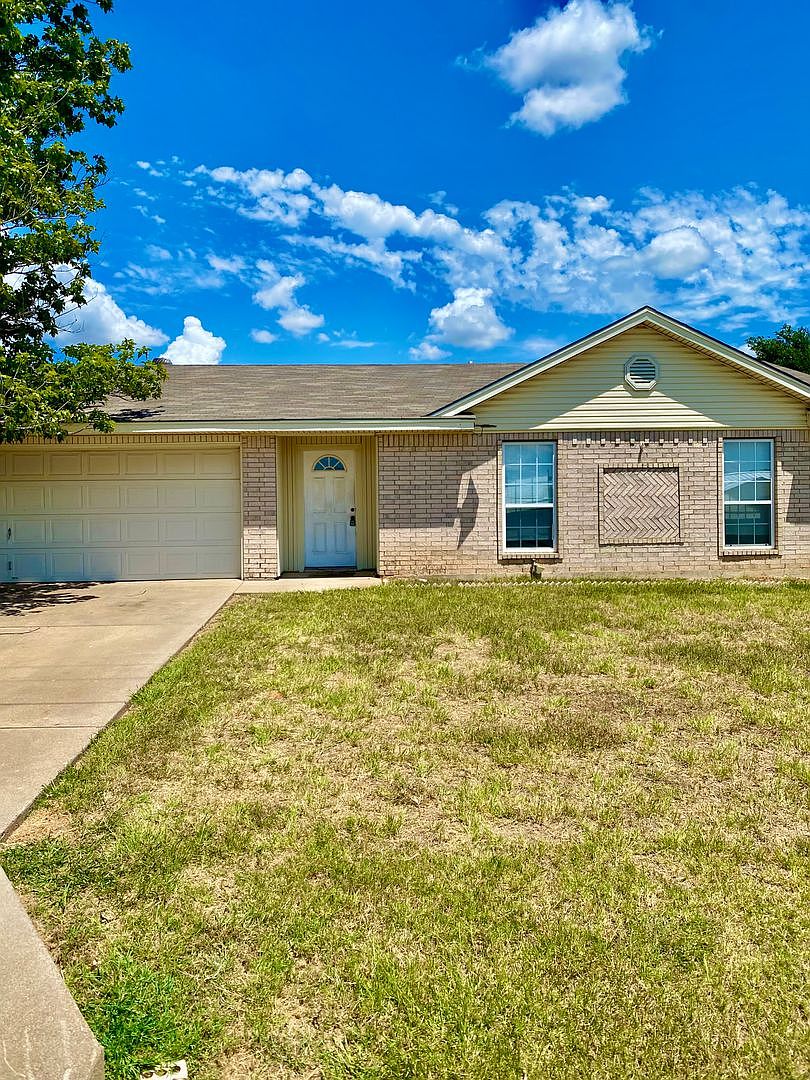 3904 Country Meadows Rd, Granbury, TX 76049 Zillow