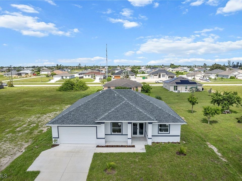 1st image of 2020 NE Juanita Pl
