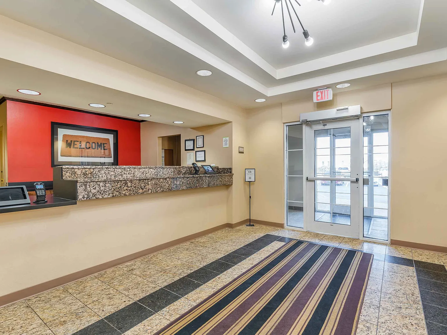 Chesapeake - Greenbrier Circle — Photo 4