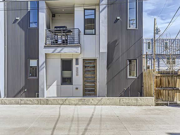 2nd image of 3230 W 18th Ave