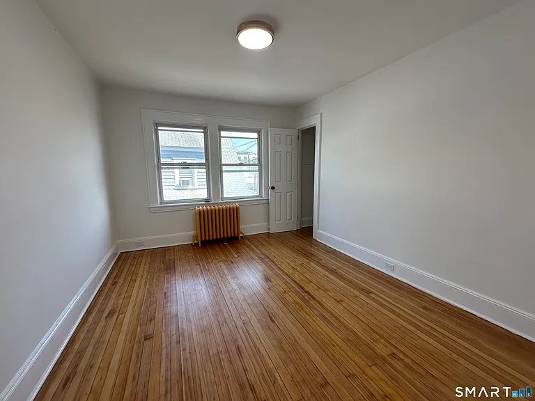 20 Parker Ave — Photo 7