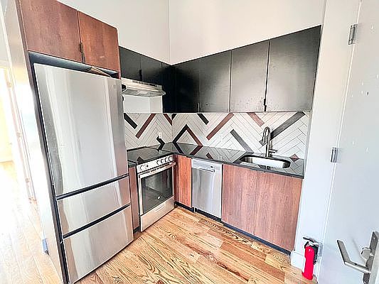 5th image of 680 E 21st St #6BN