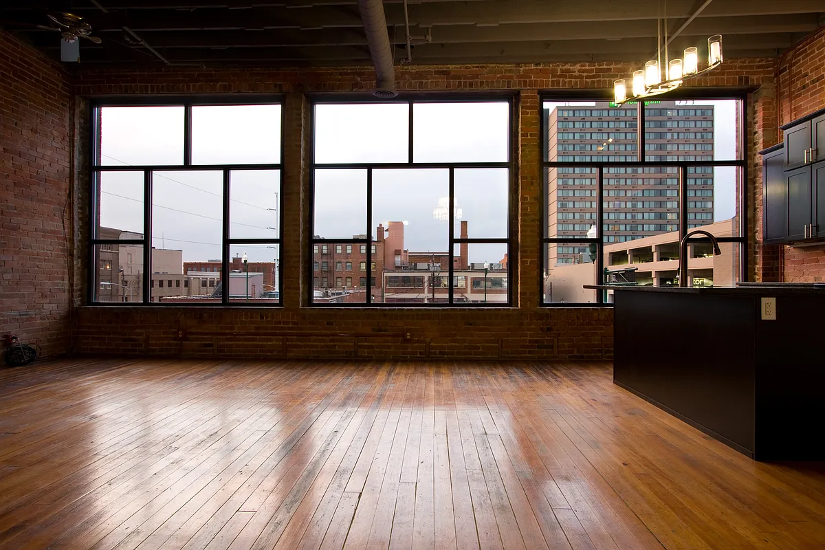 Building Photo - 815 O St #301
