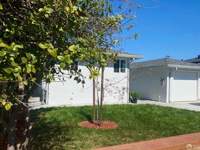 1031 Newbridge St, East Palo Alto, CA, 94303