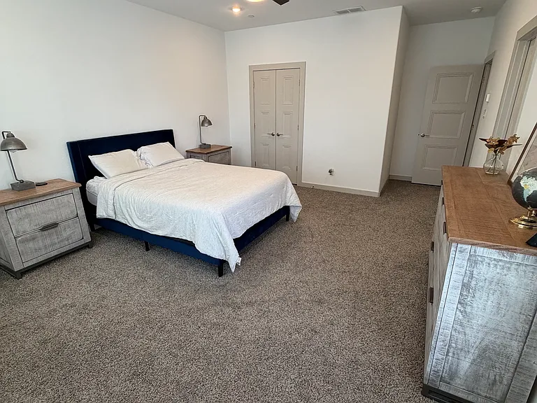 561 Eiseley Dr — Photo 5