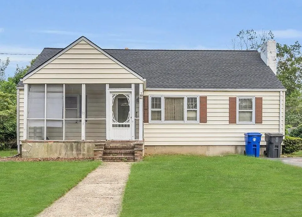 15 Pineview Dr