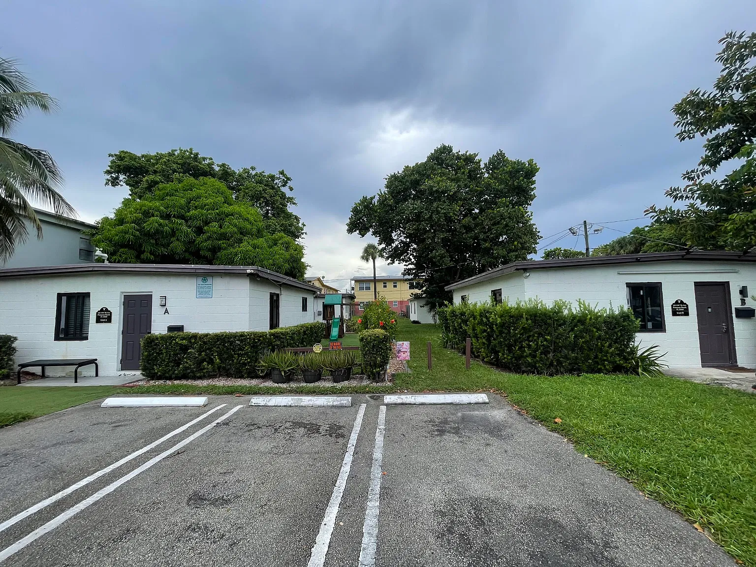 2 bed, 1.0 bath, 650 sqft, $1,600 — Photo 2