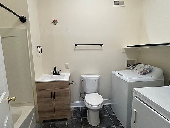 2nd image of 423 Righter St