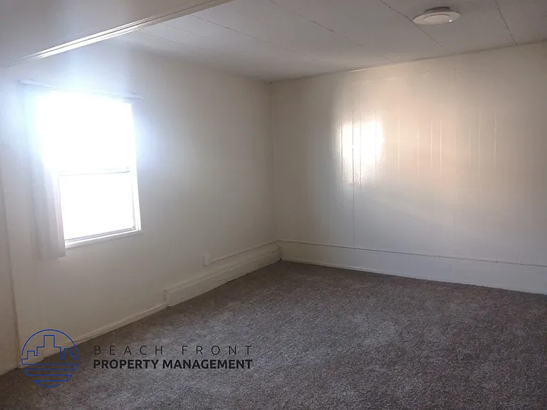 2609 Voorhees Ave — Photo 13