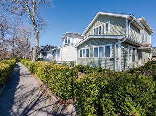 72 Indian Trl #72, Bronx, NY 10465