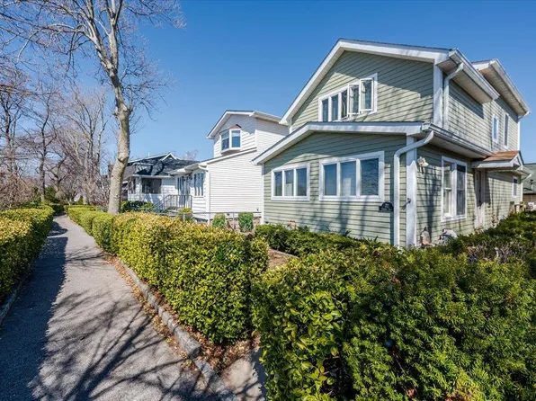 72 Indian Trail #72, Bronx, NY 10465
