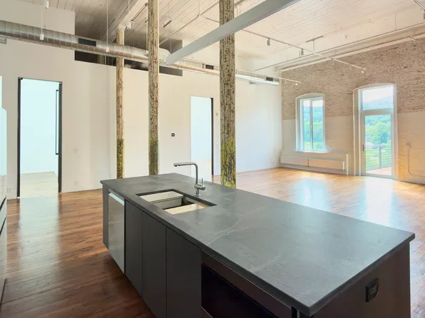 520 State Road 403, North Adams, MA 01247