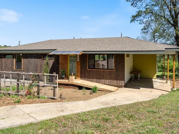 1800 W Arrowhead St, Fayetteville, AR 72701