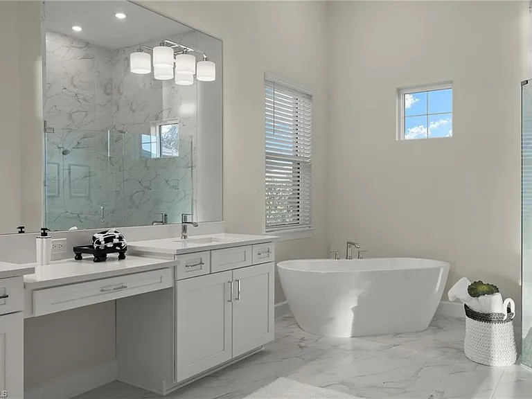 15429 Turin Dr — Photo 22