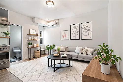 Floor plan 304