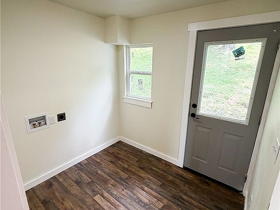 3rd image of 300 N Parrott Dr