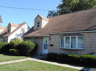 161 Derby St, Valley Stream, NY 11581
