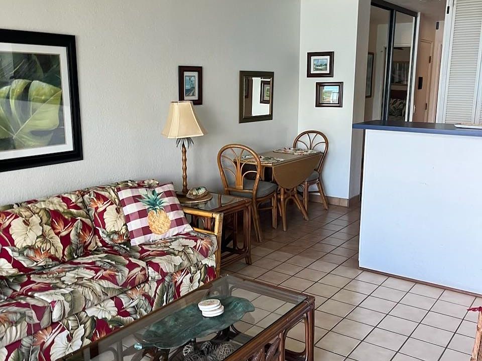 2nd image of 190 Hauoli St APT 205