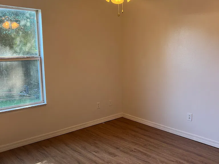 205 Craft St — Photo 7