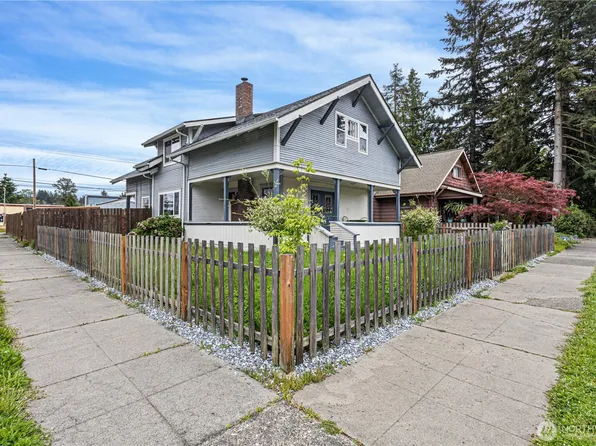 832 N Pearl St, Centralia, WA 98531