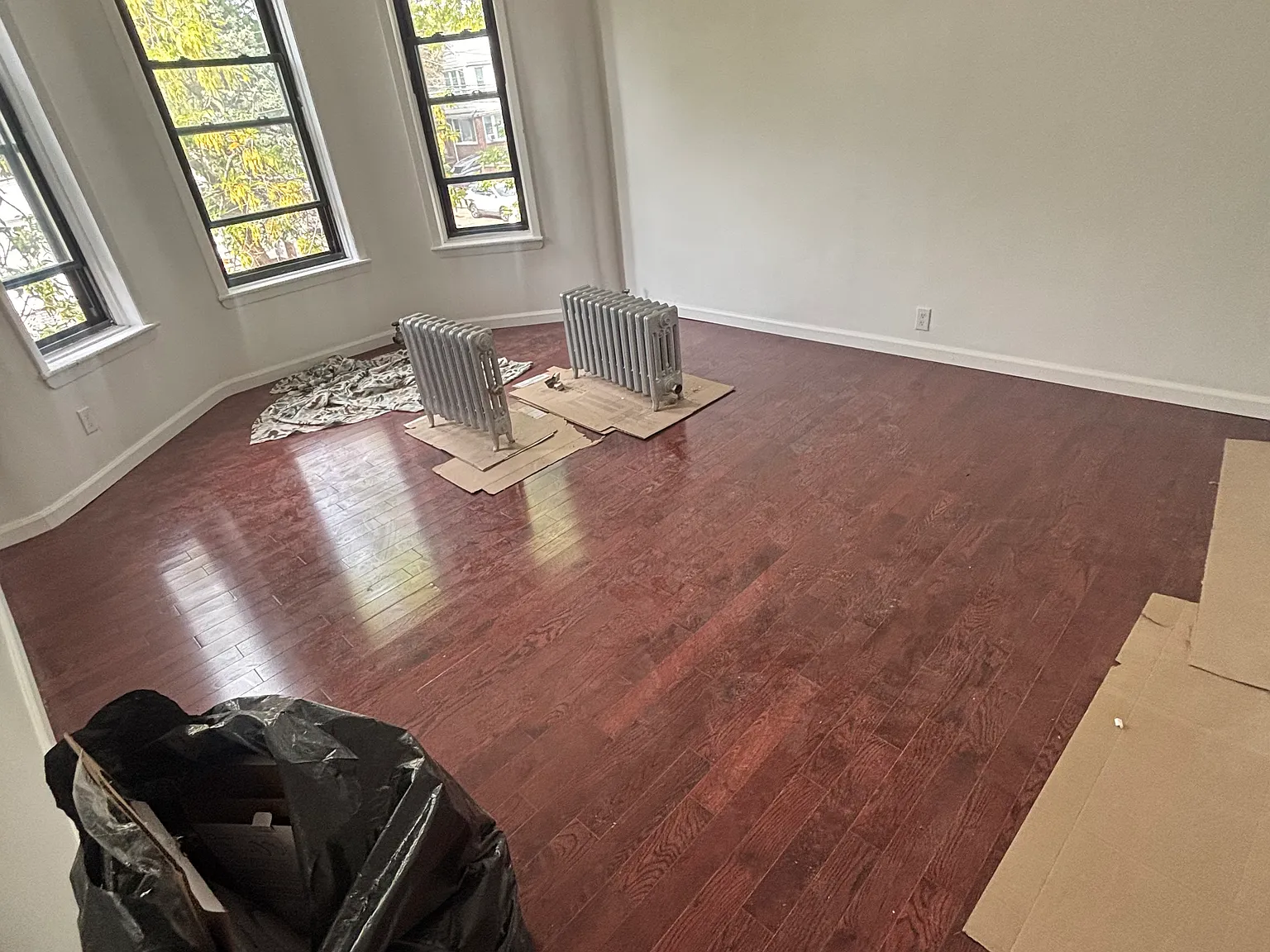 3 bed, $3,000 — Photo 2