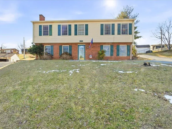 716 Page St, Salem, VA 24153