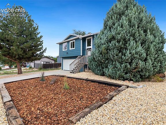 2nd image of 104 Comanche Ct