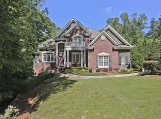 8222 Hewlett Rd, Sandy Springs, GA 30350