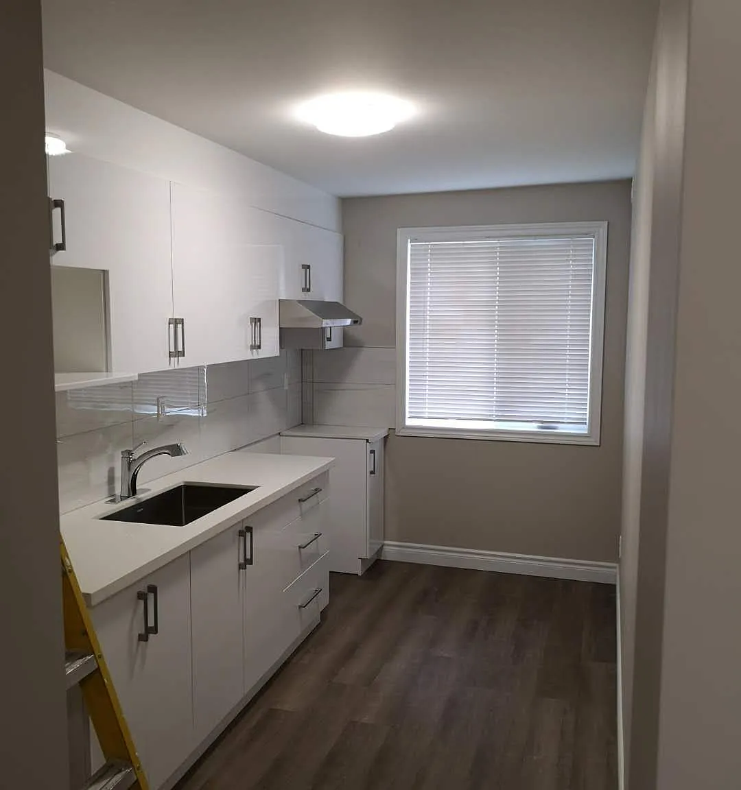 5 bed, $5,300 — Photo 2