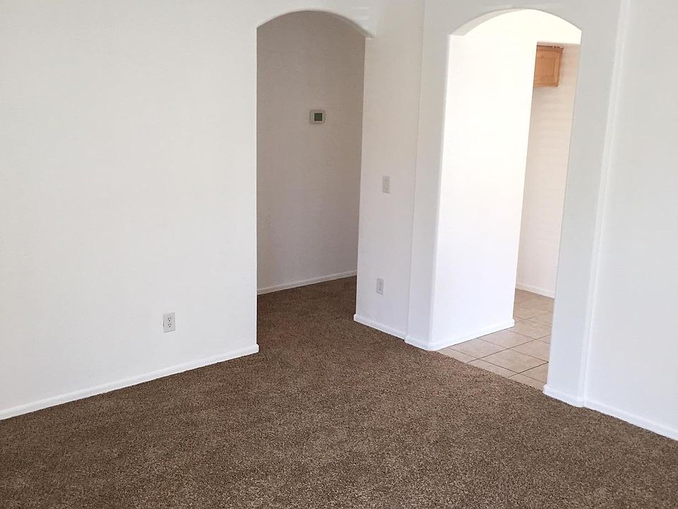2nd image of 2560 W Prospector Way