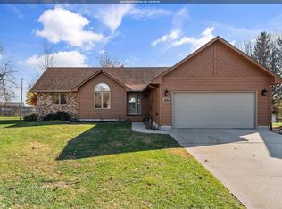 302 Richard Ln, Marshalltown, IA 50158