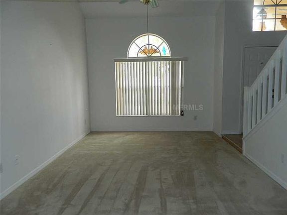 5th image of 2221 Laurel Pine Ln