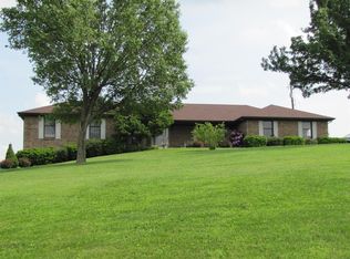 1000 McClure Rd, Winchester, KY 40391
