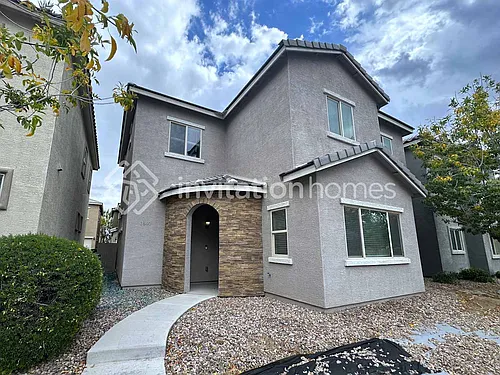 1840 W Pollack St Photo 1