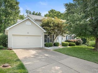 881 Sara Beth Ct, Saint Peters, MO 63376