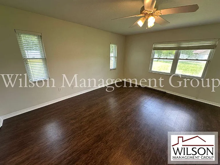 4066 Bonnie Dr — Photo 9