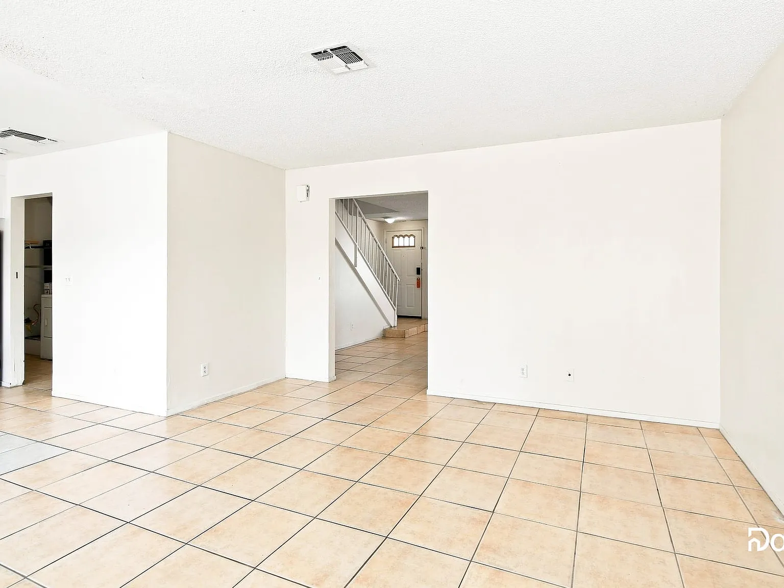 3 bed, 3.0 bath, 1789 sqft, $2,125 — Photo 4