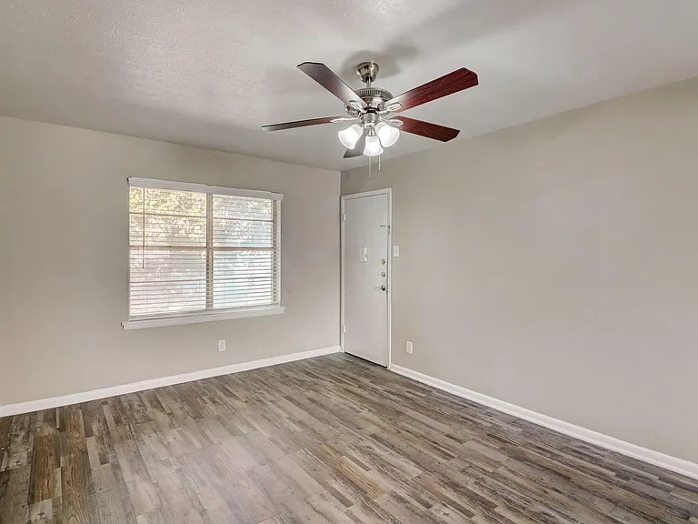 Polk Villas — Photo 20