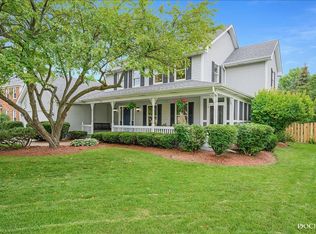 1021 Millview Dr, Batavia, IL 60510