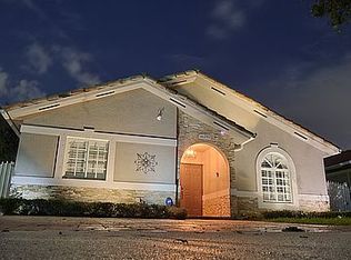 16393 NW 87th Pl, Miami Lakes, FL 33018