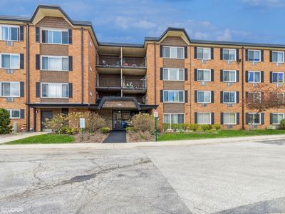 1106 S New Wilke Rd APT 401, Arlington Heights, IL, 60005
