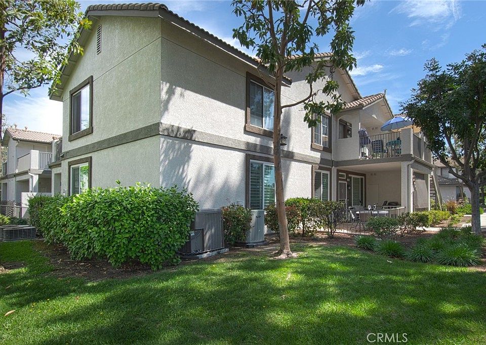 1st image of 277 Chaumont Cir