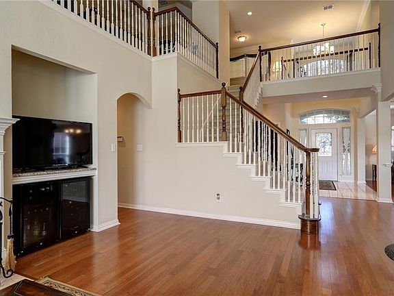 5th image of 4228 Lavaca Dr